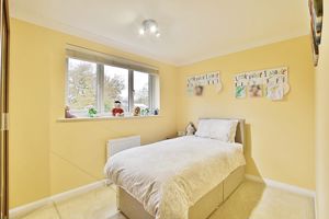 Photo 25- click for photo gallery